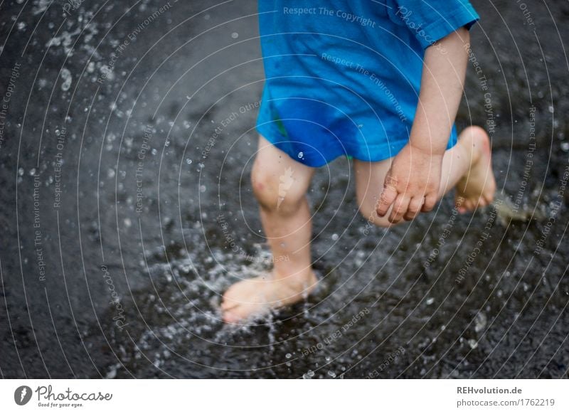 Sound color | pitschpatsch Human being Masculine Child Toddler Boy (child) Hand Legs Feet 1 T-shirt Water Walking Running Playing Jump Authentic Happy Small Wet