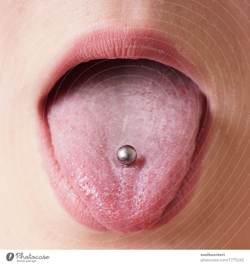 tongue piercing Lifestyle Style Beautiful Decoration Human being Feminine Girl Young woman Youth (Young adults) Woman Adults Mouth 1 18 - 30 years Fashion