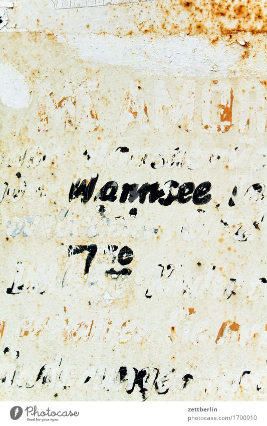 Wannsee Depart Ski-run Derelict Flake off Old Label Lettering Letters (alphabet) Schedule (transport) Signage Clue Information Communicate Deserted Rust