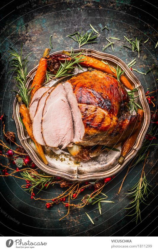 roast ham Food Meat Vegetable Herbs and spices Nutrition Lunch Dinner Banquet Plate Style Design Living or residing Table Feasts & Celebrations roasted Ham