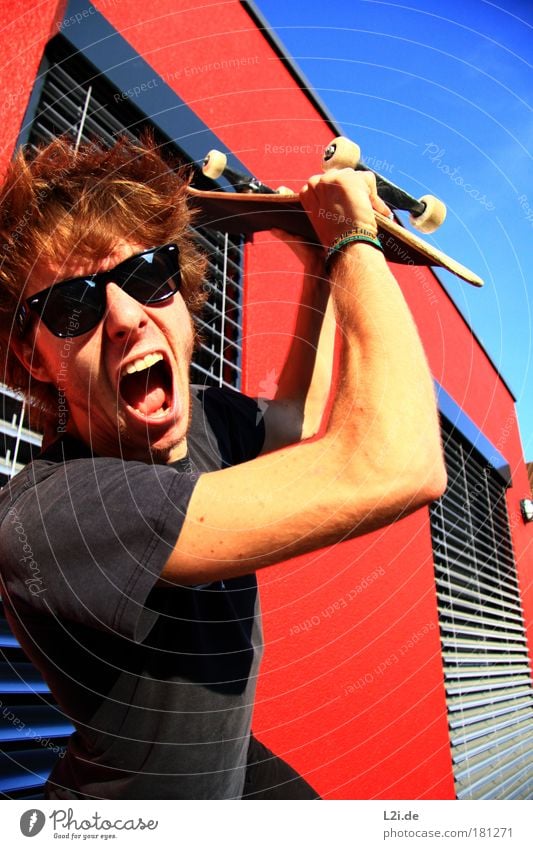 SCREAM IT OUT Skateboarding Sports Action Wall (building) Red Athletic Hand Arm Head Sunlight Visual spectacle Modern Punk Sunglasses Beat Aggression Scream