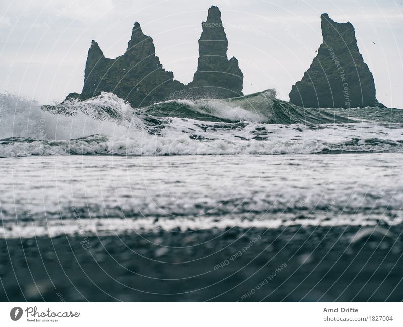 Iceland - Vík í Mýrdal Vacation & Travel Trip Adventure Far-off places Sightseeing Ocean Waves Nature Landscape Sand Water Sky Wind Rock Coast Beach Dark