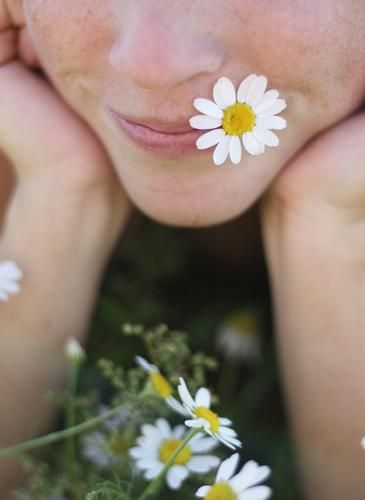 a andre wiesengaudi Meadow Woman Flower Instant messaging Mouth Lips Laughter Smiling Spring Flower meadow Lie Relaxation Infatuation Blossom Chamomile Summer