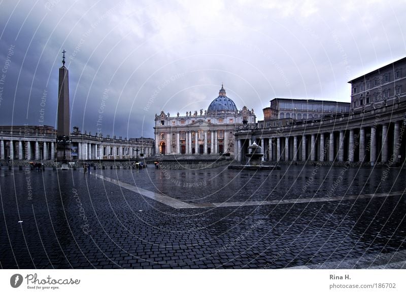 Saint Peter in the rain Vacation & Travel Sightseeing City trip Work of art Rome Italy Church Dome Places Manmade structures Basilica Tourist Attraction