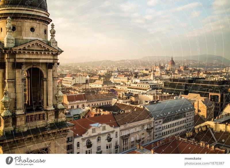St Stephen's Basilica Budapest Town Capital city Downtown Old town Skyline Populated House (Residential Structure) Church Dome Manmade structures Building