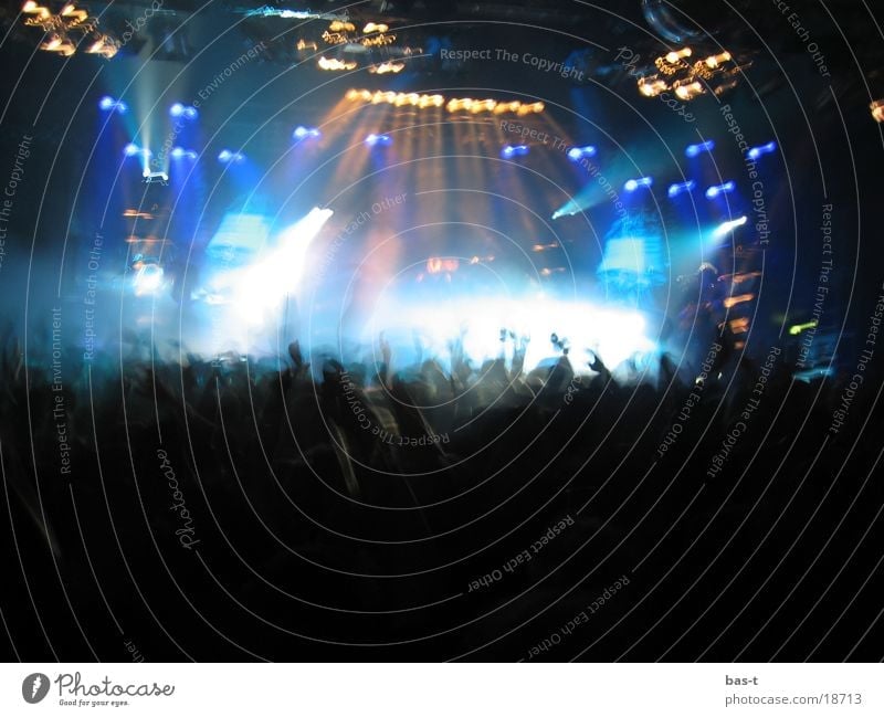 concert impressions Concert Crowd of people Pogo Stage Disco Moody Light Light show Disc jockey Fan Loud Group Music Human being String Warehouse Boil Scream