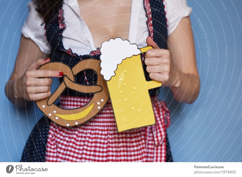 O'zapft is! (01) Feminine Young woman Youth (Young adults) Woman Adults 18 - 30 years 30 - 45 years Joy Oktoberfest October Bavaria Munich Traditional costume
