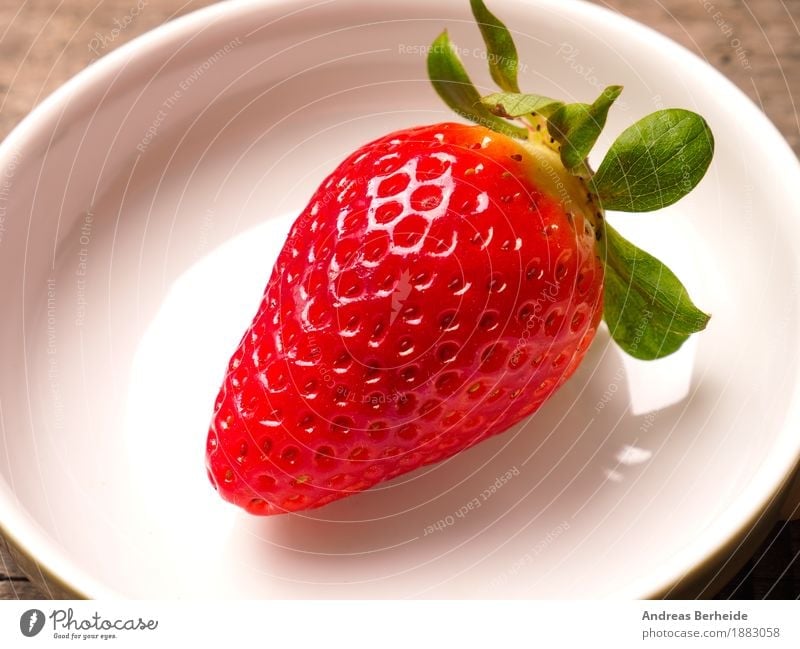 strawberry Food Fruit Breakfast Organic produce Bowl Nature Diet Sweet Top view wood Background picture red leaf white fresh green wooden health table organic