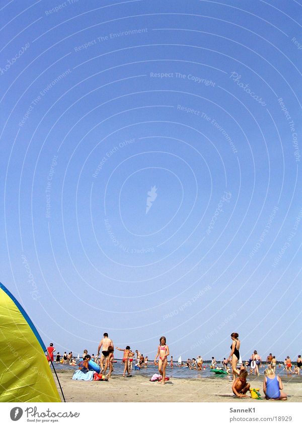 Bathing island 3 Crowd of people Beach Ocean Sunshade Multicoloured Sunbathing Relaxation Group hot sand Swimming & Bathing