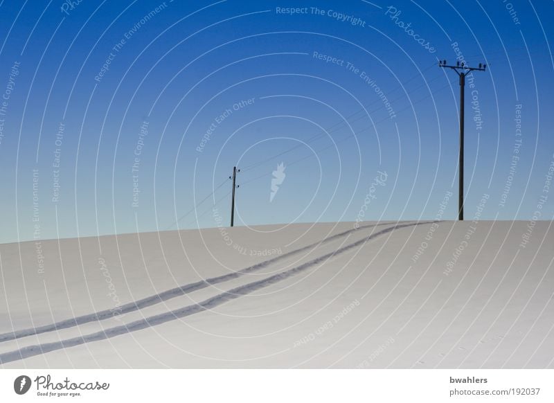blue - white Winter Snow Energy industry Nature Landscape Sky Cloudless sky Horizon Sunlight Beautiful weather Field Hill Lanes & trails Blue White Colour photo