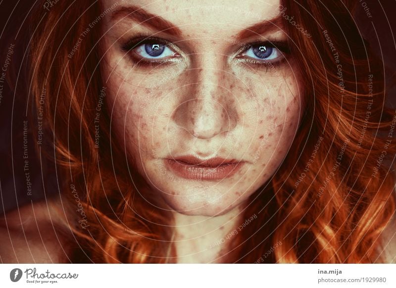I Human being Feminine Young woman Youth (Young adults) Woman Adults Sister Hair and hairstyles Face 1 18 - 30 years Red-haired Long-haired Curl Esthetic