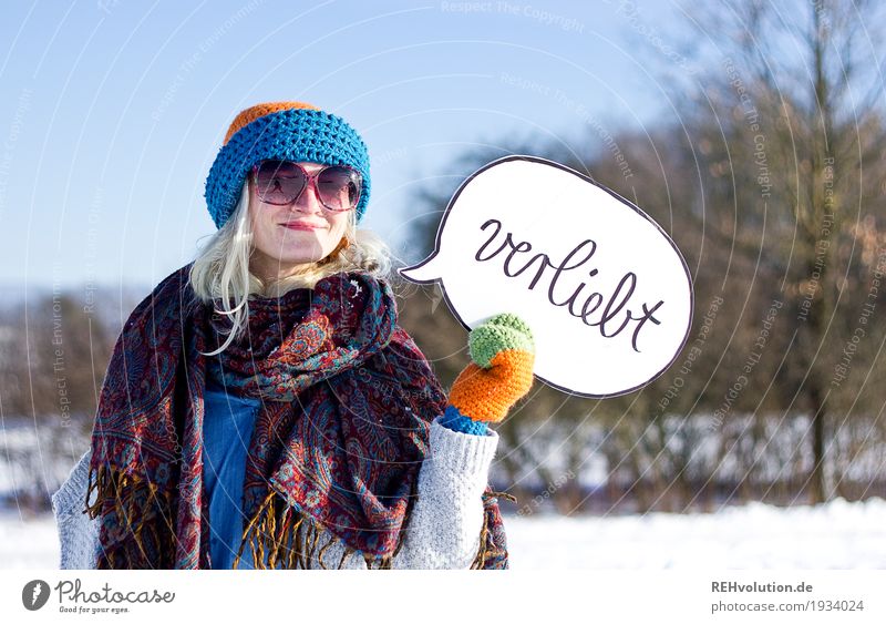 Jule (with speech bubble) is in love Looking into the camera Young woman Human being Adults Sunglasses Signs and labeling Speech bubble portrait Exterior shot
