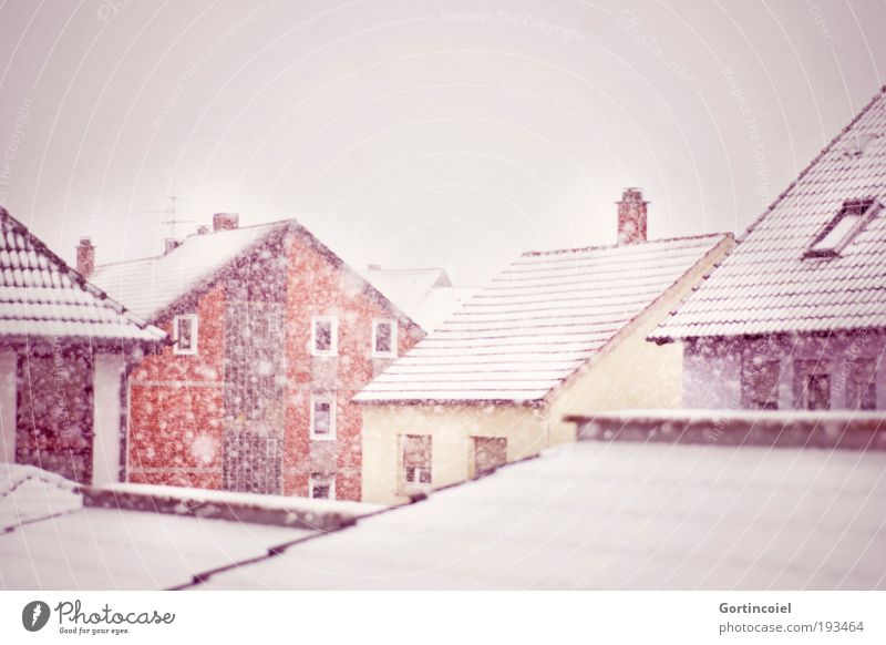 snow flurries Sky Winter Weather Storm Gale Snow Snowfall Town House (Residential Structure) Building Facade Window Roof Chimney Antenna Satellite dish Cold