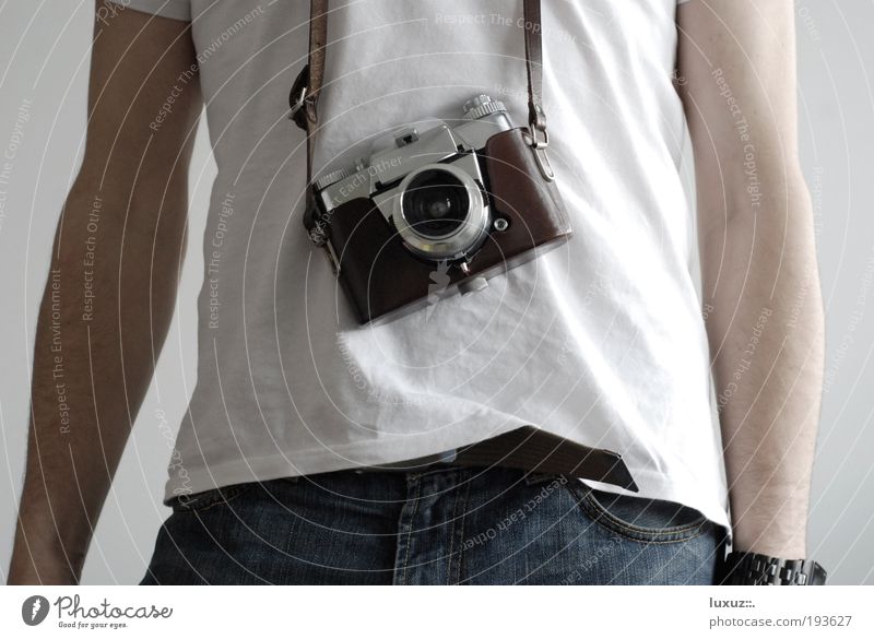 gut feeling Tourism T-shirt Souvenir Discover To hold on Leisure and hobbies Communicate Nostalgia Photography Photographer Photo shoot camera Take a photo