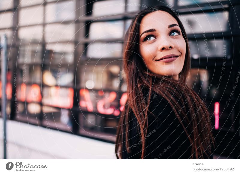 Portrait of happy smiling young women Lifestyle Joy Human being Young woman Youth (Young adults) Woman Adults 18 - 30 years Brunette Smiling Happy Beautiful