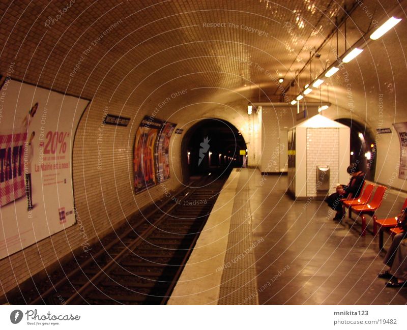 Metro in Paris Underground London Underground Transport