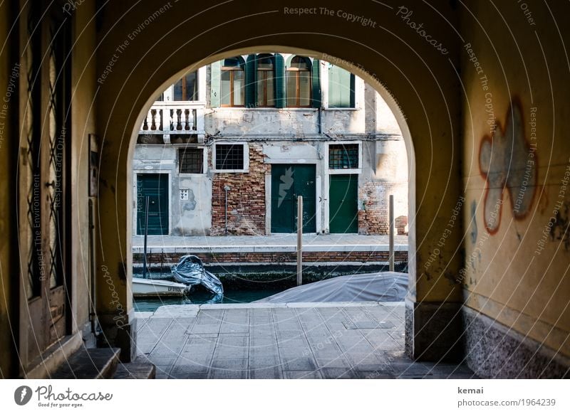 End of the road Calm Vacation & Travel Tourism Trip Adventure City trip Venice Italy Downtown Old town Deserted House (Residential Structure) Wall (barrier)
