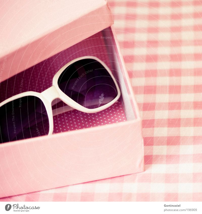 pink Design Beautiful Summer Rockabilly Accessory Sunglasses Decoration Kitsch Retro Red Feminine Crate Carton Checkered Spotted Point Pattern Odds and ends