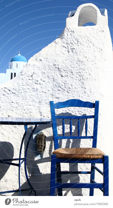 An ouzo, please. Vacation & Travel Chair Table Gastronomy Restaurant Taverna Ocean Mediterranean sea Aegean Sea Island Cyclades Santorini pyrgos Greece Village