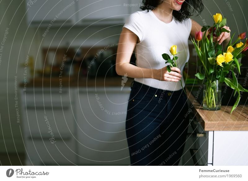 Bouquet_1969560 Lifestyle Feminine Young woman Youth (Young adults) Woman Adults Human being 18 - 30 years Movement Flower vase Tulip Rose Yellow Pink Floristry
