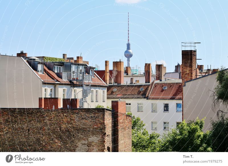 poplar avenue Berlin TV Tower Town Capital city Downtown Old town Skyline Deserted House (Residential Structure) Roof Chimney Tourist Attraction Network