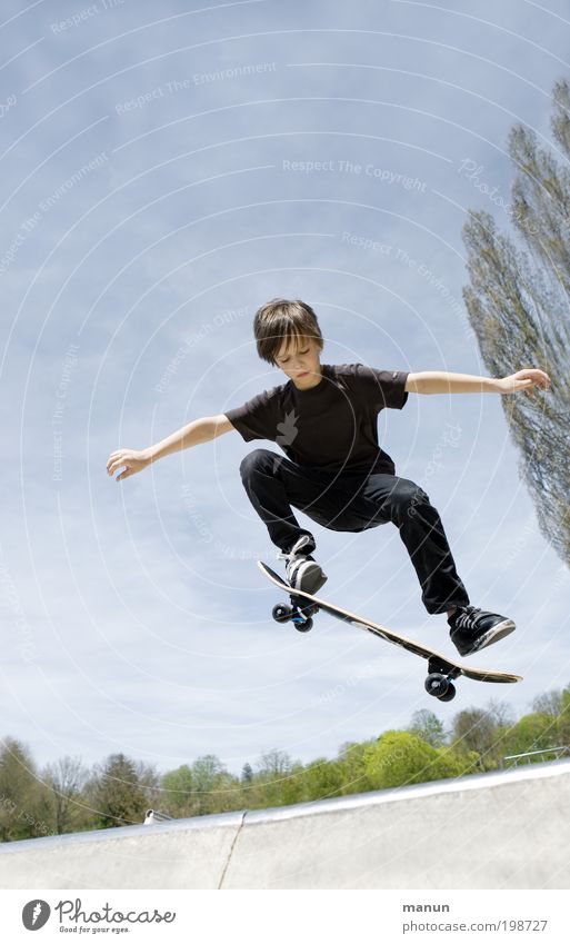 Ollie Lifestyle Leisure and hobbies Vacation & Travel Sports Fitness Sports Training Skateboarding Trick jump Halfpipe Child Boy (child) Infancy Movement
