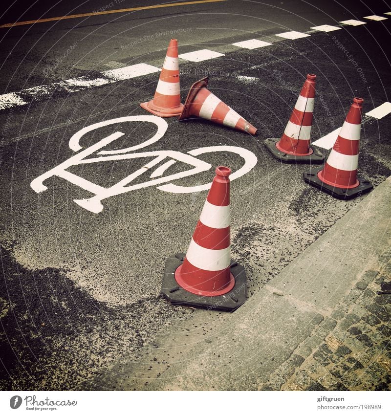 esteem Transport Traffic infrastructure Street Lanes & trails Bicycle Safety Warn Warning label Marker line Signs and labeling Symbols and metaphors Roadside