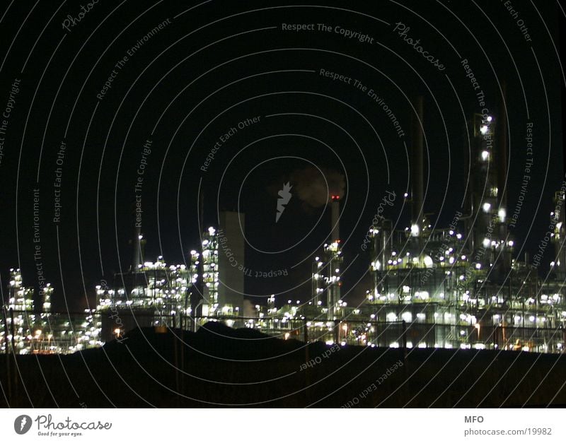 Leuna refinery at night Refinery Machinery Heavy industry High-tech Industry Oil Light Technology Share