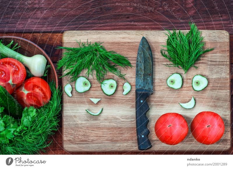 Fresh tomatoes and cucumber, funny faces Vegetable Vegetarian diet Knives Face Couple Smiling Love Funny Green Red Emotions Sympathy Relationship Tomato Salad
