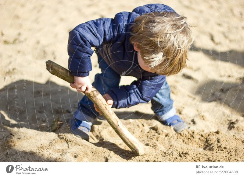 At work Human being Masculine Child Toddler Boy (child) Infancy 1 1 - 3 years Sand Jeans Jacket Hair and hairstyles Playing Authentic Dirty Small Natural Blue