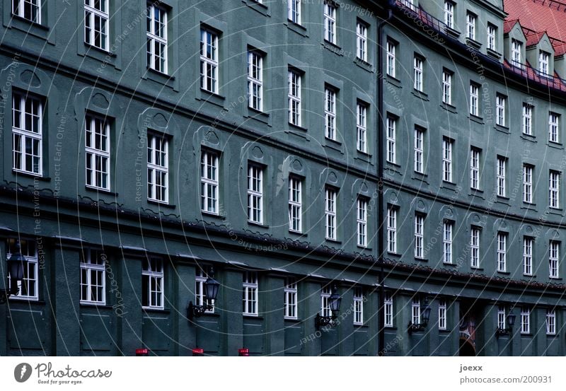 Grey cells House (Residential Structure) Architecture Facade Window Gray Red Munich dreariness Gloomy Line Row Colour photo Exterior shot Day