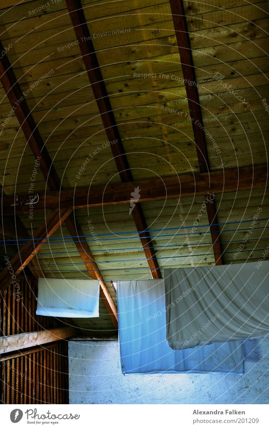 Suspended II Attic Clothesline Hang Cold Laundry Bedclothes Sheet Wood Wooden roof Blue Wrinkles Folds Work and employment Colour photo Interior shot Deserted