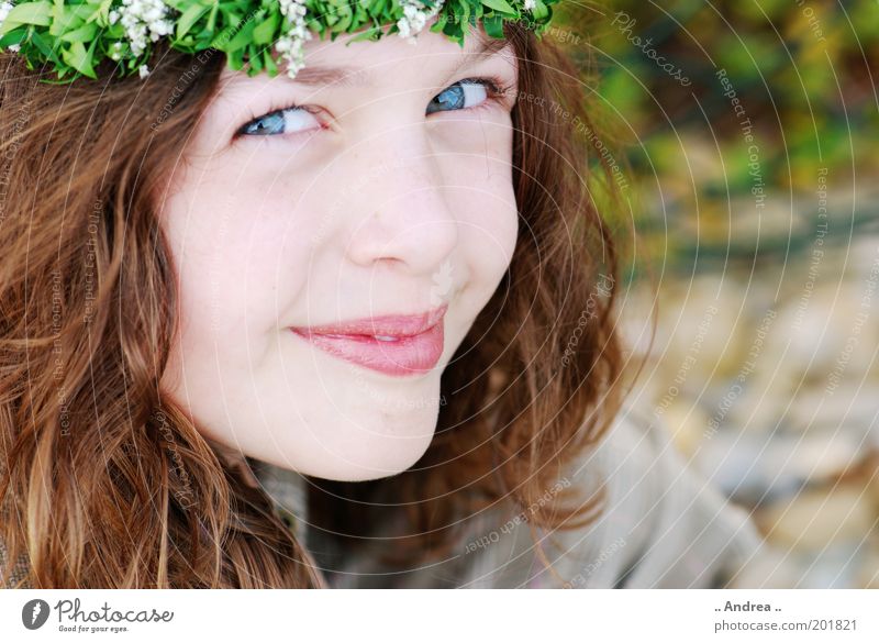 dance in may Feminine Think Small Portrait photograph Brunette Longing Beautiful Friendliness Expectation Face Eyes Youth (Young adults) Joy Happy Flower wreath