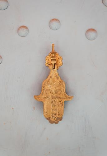 Fátima's hand Art Gold Islam Hand Craft (trade) Door Bell Morocco Moslem Religion and faith Protection Safety Flat (apartment) Symbolism Symbols and metaphors