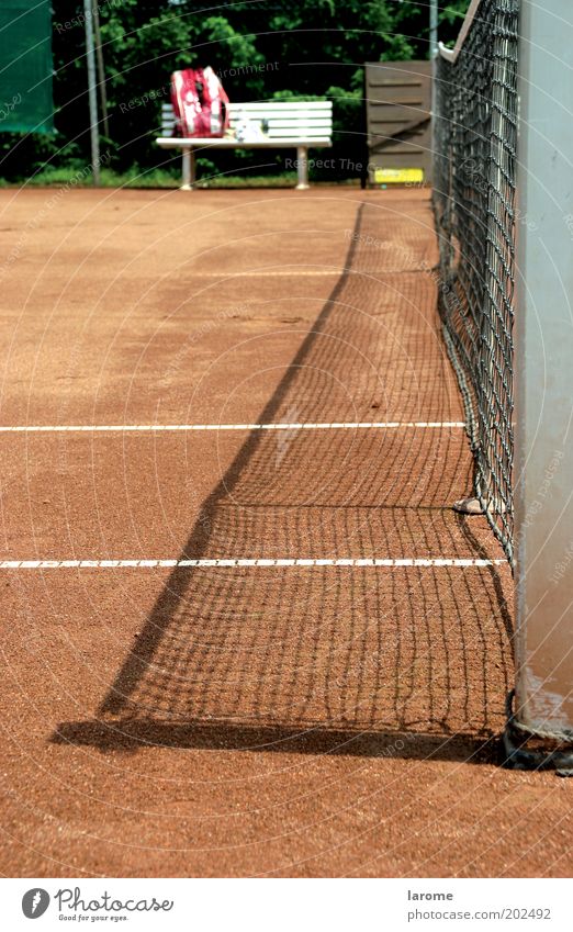 rest Leisure and hobbies Summer Tennis Sand Red Break Colour photo Exterior shot Deserted Copy Space left Day Deep depth of field Tennis court Net Bench Shadow