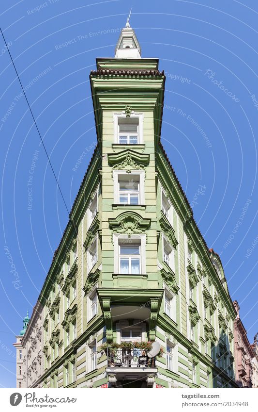 POINTED BUILDING House (Residential Structure) Point tapered Building Prague house corner Corner building Green Old building Domicile reside Vacation & Travel