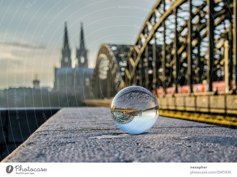 Glass bowl and dome Tourism Sightseeing City trip Culture Town Downtown Old town Skyline Church Dome Bridge Wall (barrier) Wall (building) Tourist Attraction