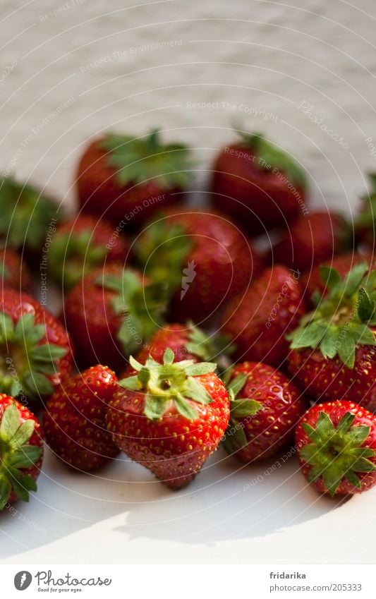 finitely strawberries Food Fruit Dessert Strawberry Picnic Organic produce Fasting Finger food Healthy Life Fragrance Fresh Delicious Sweet Green Red White