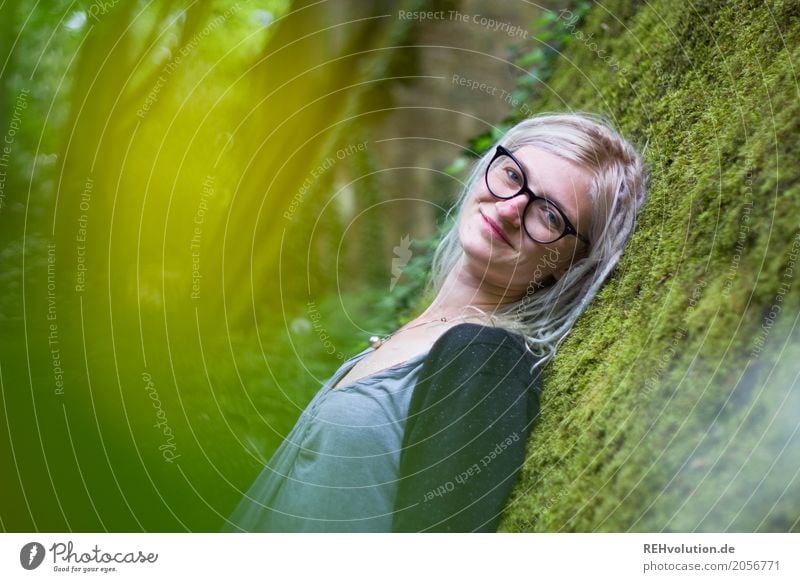 Jule and the moss. Style Well-being Contentment Relaxation Calm Human being Feminine Young woman Youth (Young adults) Woman Adults Face 1 18 - 30 years