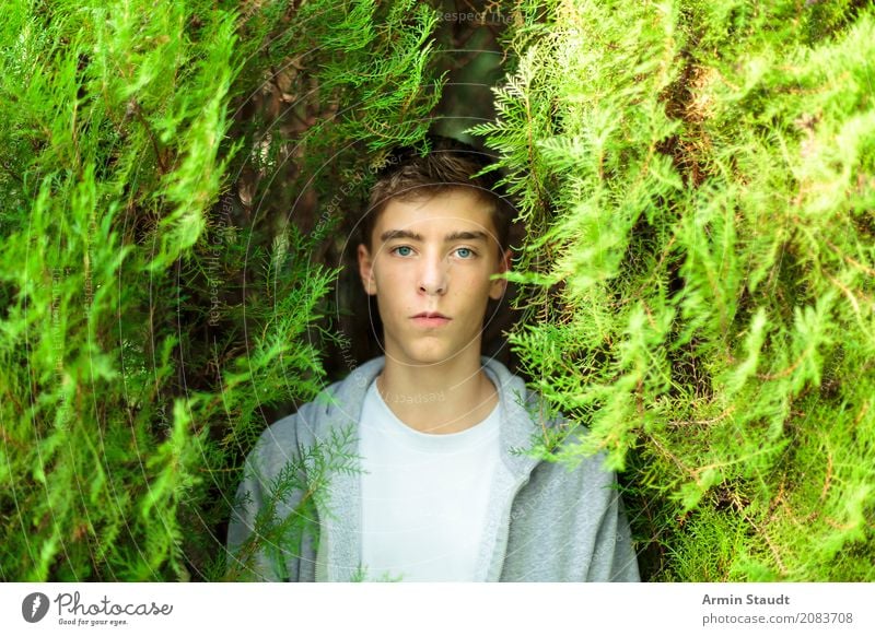 Portrait - Bush Lifestyle Style Beautiful Harmonious Senses Summer Human being Masculine Young man Youth (Young adults) Adults 1 18 - 30 years Nature Spring