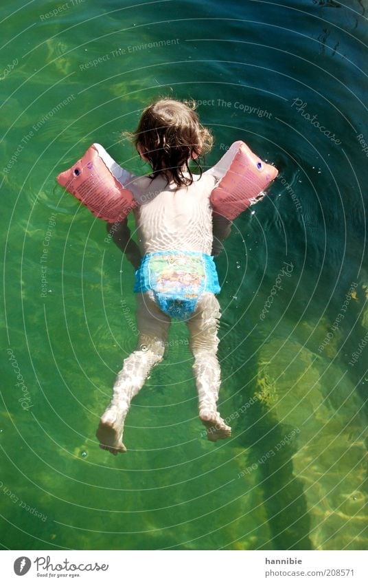 floating Joy Summer Human being Child Boy (child) Infancy 1 3 - 8 years Water Swimming & Bathing Wet Green Relaxation Ease Water wings floating diaper