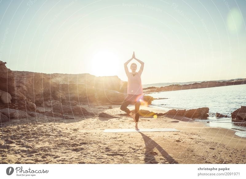 yoga with the sun in your back Harmonious Well-being Contentment Senses Relaxation Calm Meditation Leisure and hobbies Vacation & Travel Summer Summer vacation