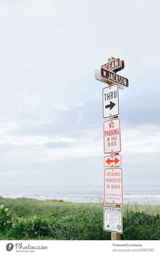 Roadtrip West Coast USA (302) Sign Characters Signs and labeling Arrangement Orientation Parking Firecracker Warn Respect Arrow Ocean Pacific Ocean