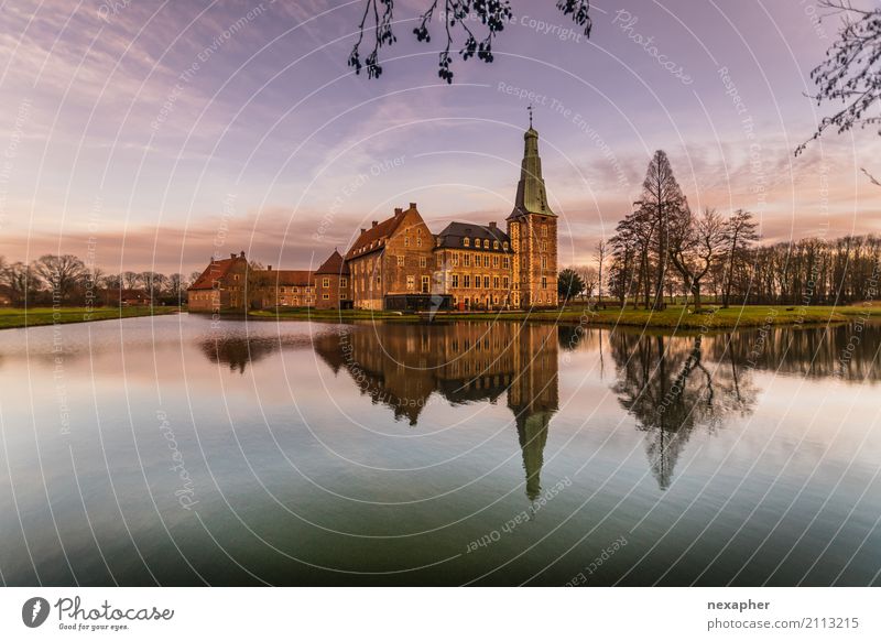 Castle Raesfeld reflects in the Wassergräfte Luxury Elegant Vacation & Travel Tourism Trip Dream house Architecture Water Sky Lakeside Exceptional Success