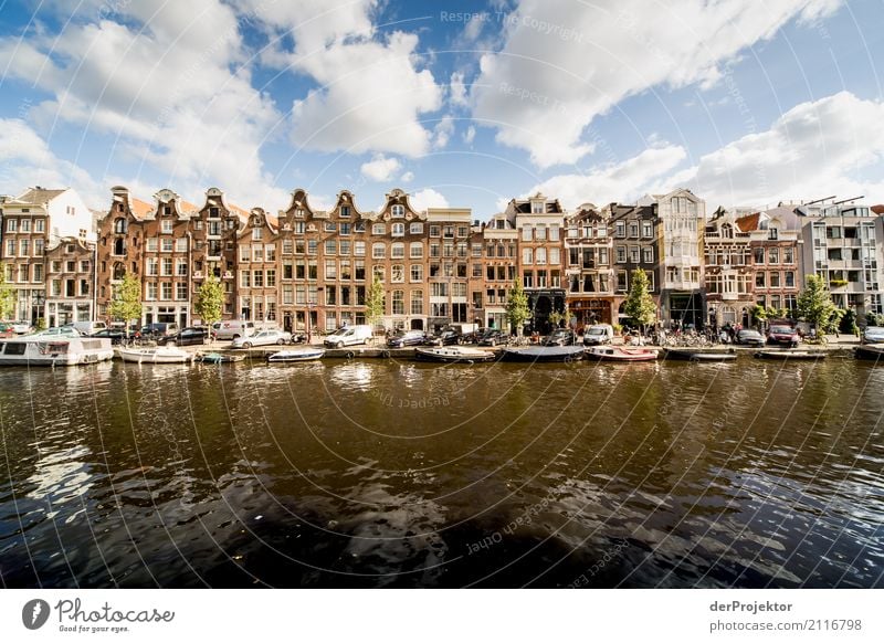 Townhouses in Amsterdam with canal Leisure and hobbies Vacation & Travel Tourism Trip Sightseeing City trip Living or residing Flat (apartment)