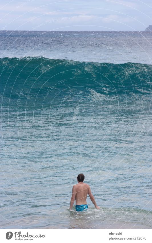 Oh, shit! Human being Masculine 1 Elements Water Waves Ocean Surf Large Tall Joy Anticipation Fear Dangerous Nerviness Colour photo Exterior shot Copy Space top