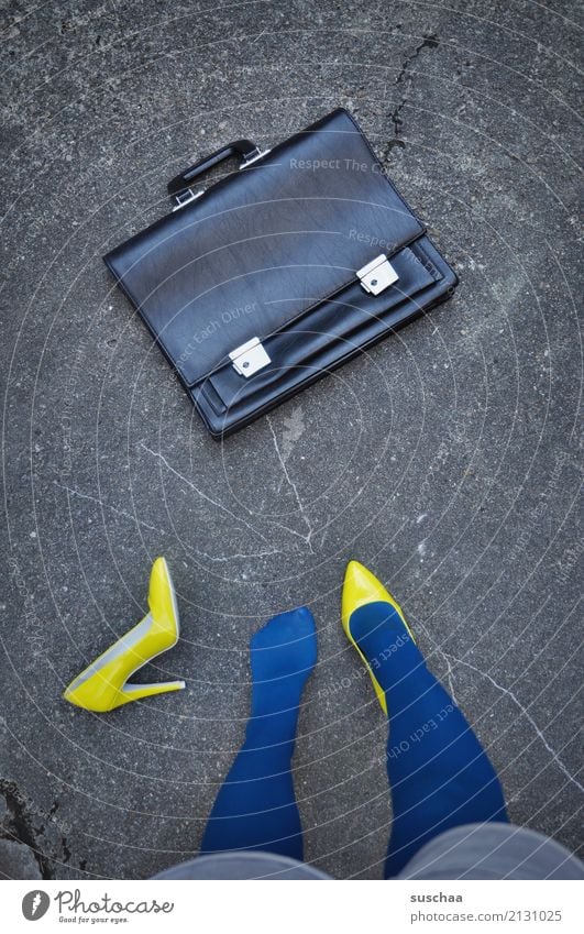 shoe loss Feet Legs Footwear Indecisive High heels furnish Lose Doomed Inattentive Crazy Strange Exceptional Embarrassing Stand Asphalt Yellow Blue File case