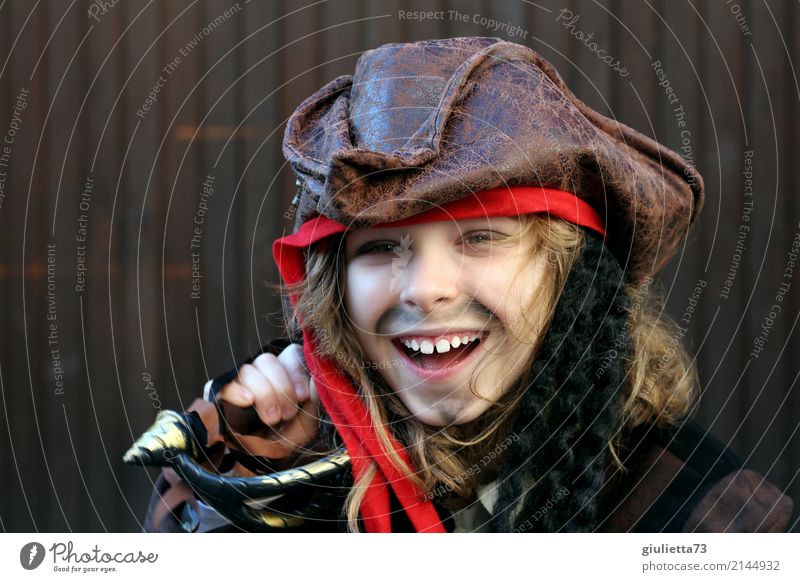 Pirate fun Joy Feasts & Celebrations Carnival Child Boy (child) Infancy 1 Human being 8 - 13 years Actor Sabre Hat Headscarf Pirate costum Blonde Long-haired