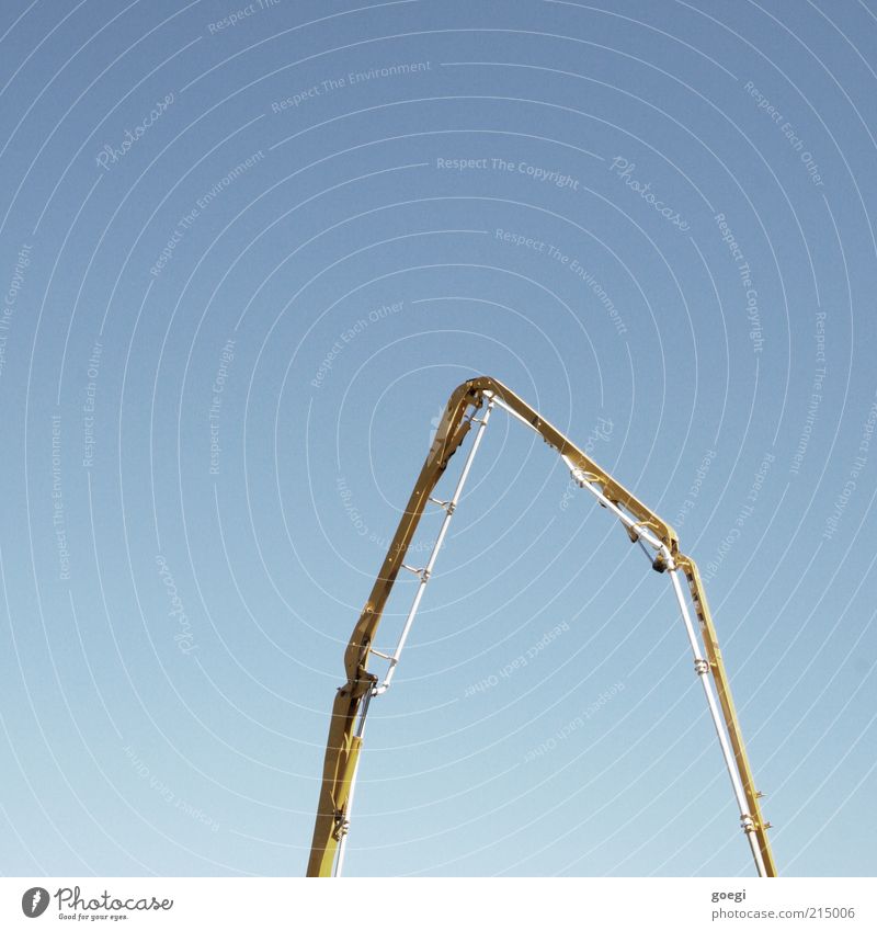 construction boom Machinery Construction machinery Sky Cloudless sky Build Long Blue Yellow truck-mounted concrete pump Pump Colour photo Exterior shot Deserted