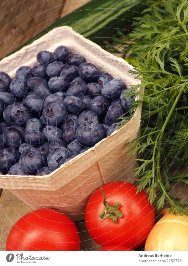 Fruit and vegetables Vegetable Summer Nature Delicious raw ripe vegetarian concept wood health natural antioxidant berries freshness Snack tomatoes carrots